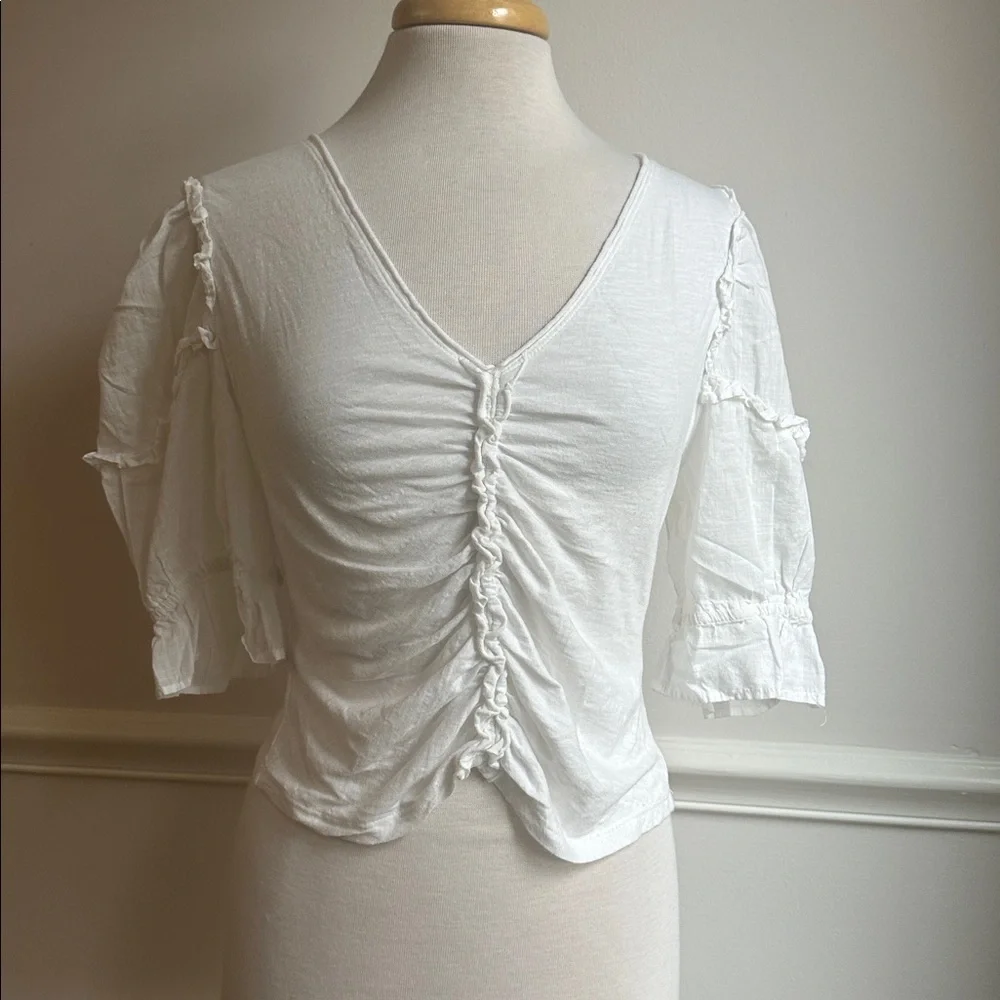 Anthropologie Dreamy Ruched White Ruffle Top 3/4 puff sleeves Size M EUC